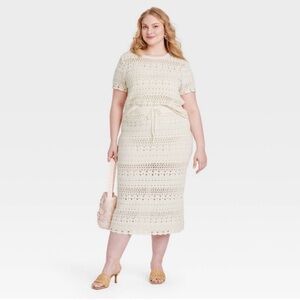 Elegant Cream Crochet Skirt